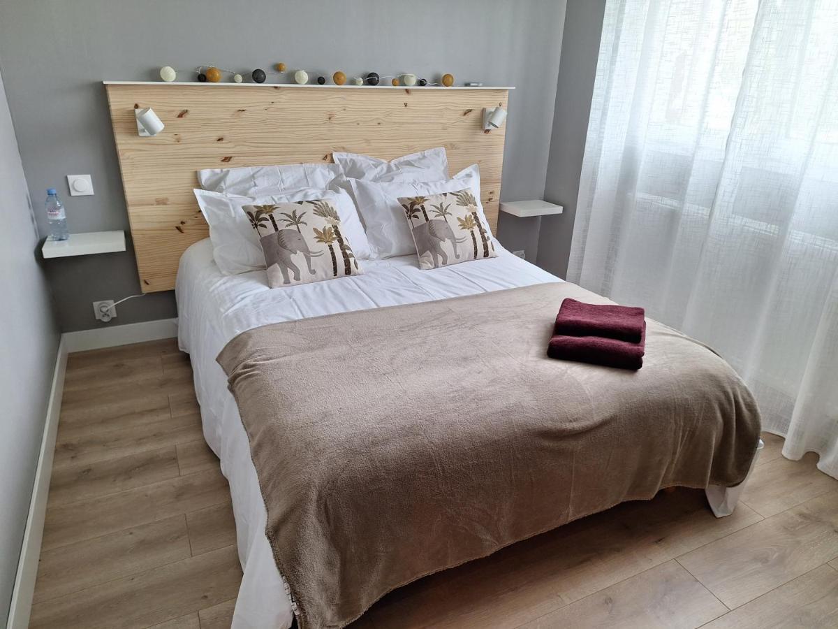 Le Pre Du Buis Bed & Breakfast Yvre-l'Eveque Exterior photo