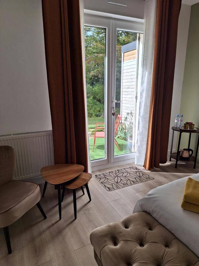 Le Pre Du Buis Bed & Breakfast Yvre-l'Eveque Exterior photo